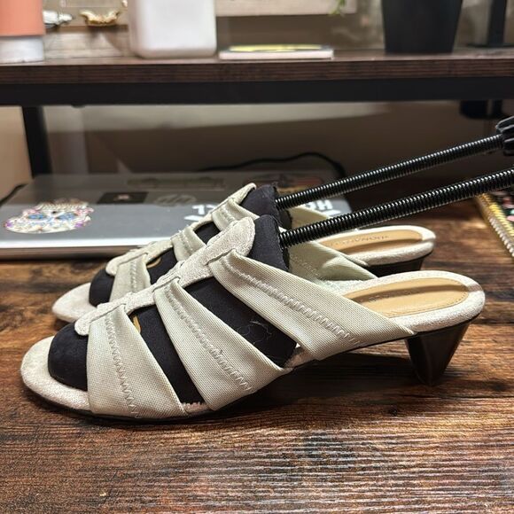 DONALD J PLINER Met Silver HAIA Mesh Elastic Open Toe Mules Sandals Size 8 - Picture 4 of 9